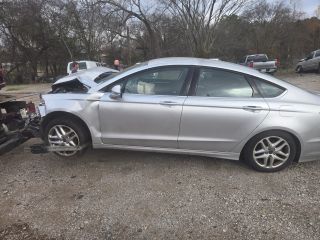2015 Ford Fusion SE - Exterior Side Driver Image